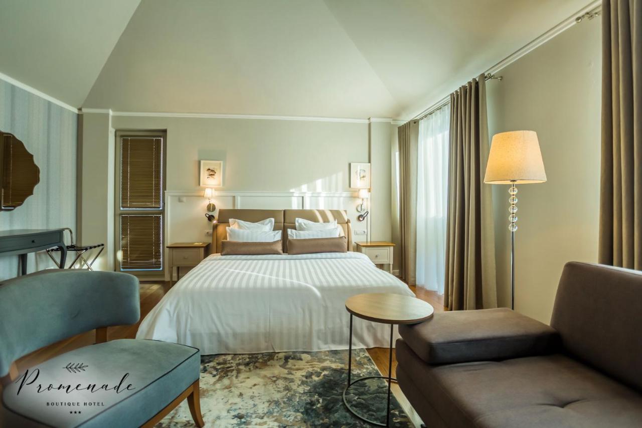 Hotel Residence Promenade Burgas Stad Buitenkant foto Deluxe room