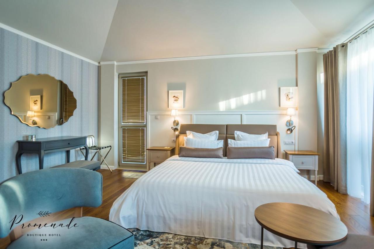 Hotel Residence Promenade Burgas Stad Buitenkant foto Deluxe Room