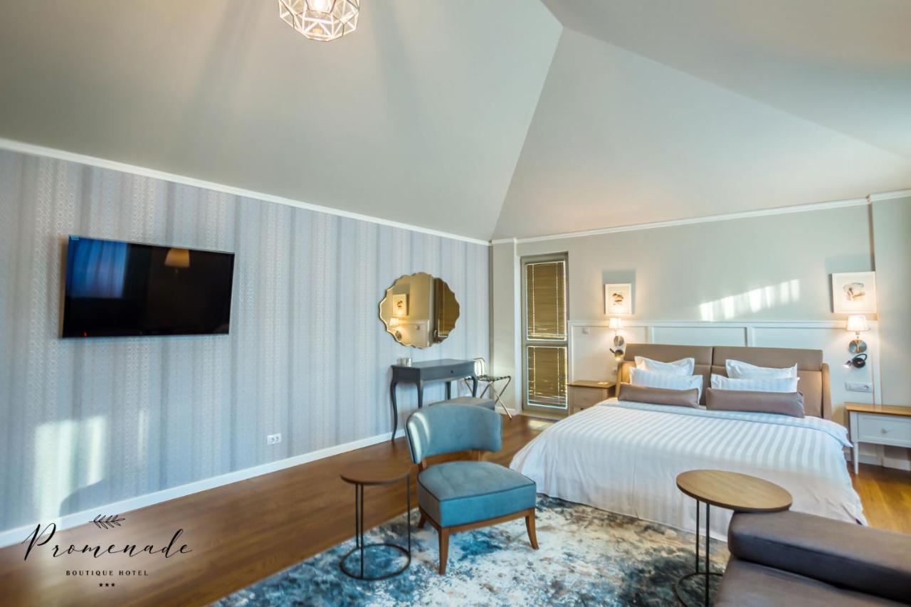 Hotel Residence Promenade Burgas Stad Buitenkant foto Suite room