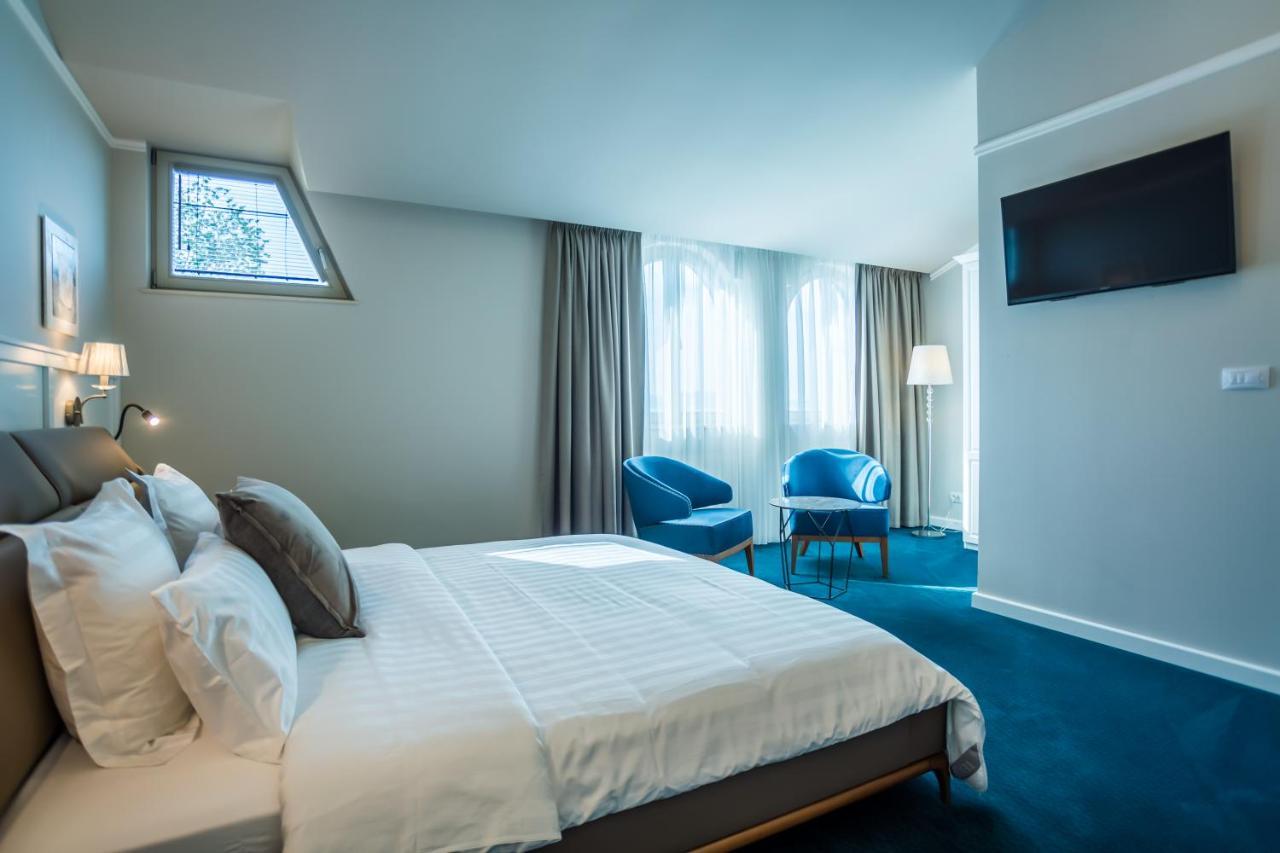 Hotel Residence Promenade Burgas Stad Buitenkant foto A room at the hotel