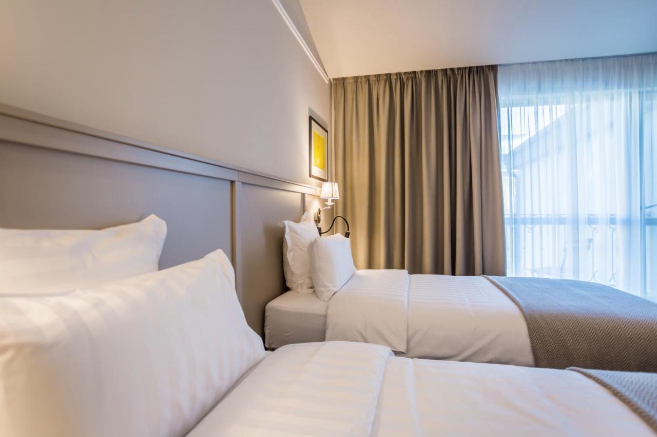 Hotel Residence Promenade Burgas Stad Buitenkant foto A room at the hotel