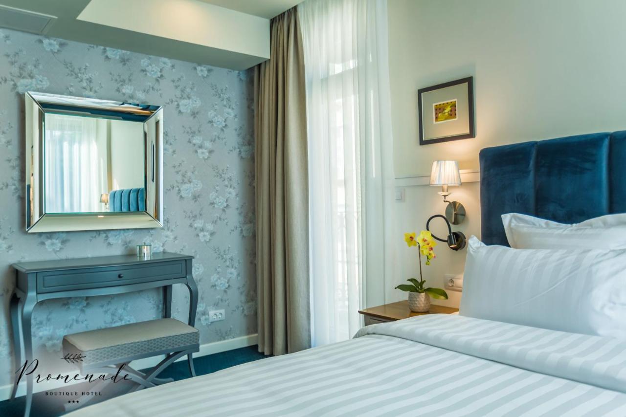 Hotel Residence Promenade Burgas Stad Buitenkant foto Deluxe room